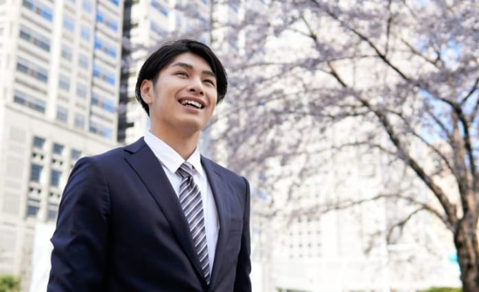不規則な生活で心身ともに疲弊する毎日…正社員就職して人生が変わりました！